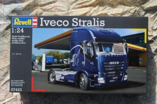 Revell 07423  Iveco Stralis